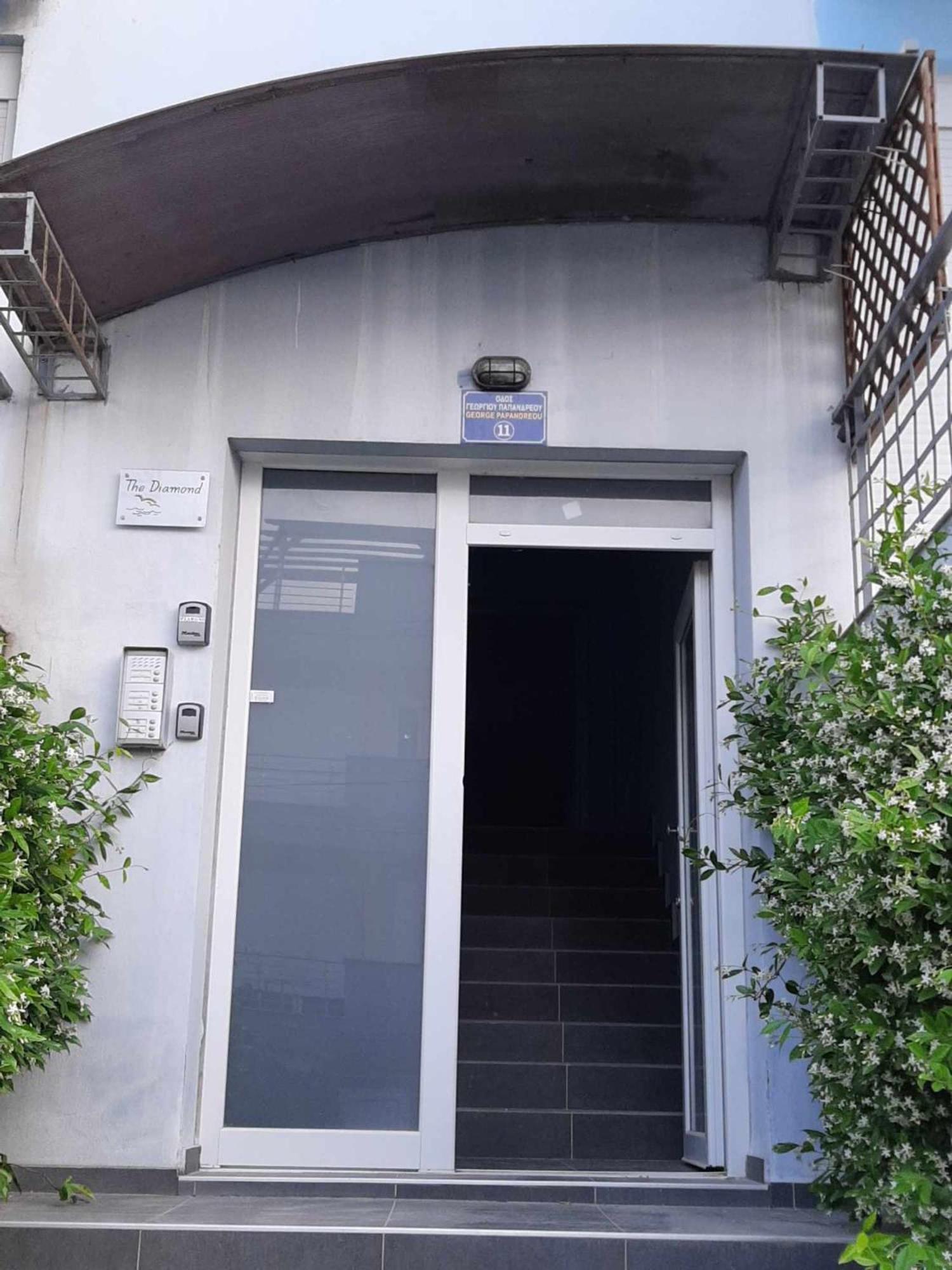 Τhe Diamond Apartment Nea Peramos  Exterior photo